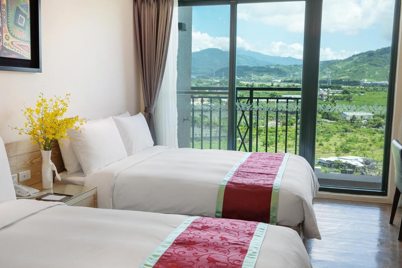 Naruwan Galaxy Place Taitung Exterior photo